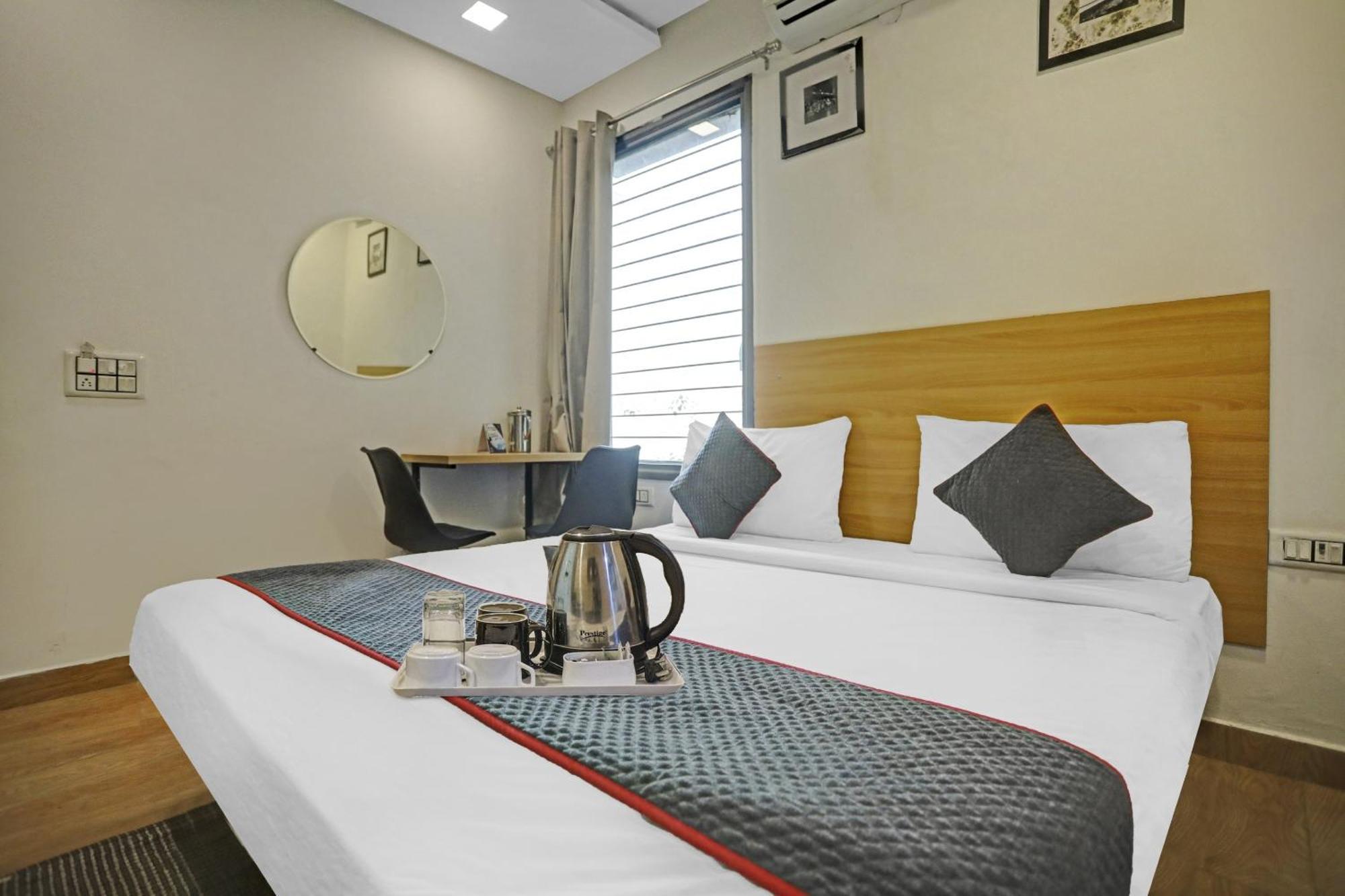 Hotel Super Townhouse Mannat Rohini 16 Delhi  Exterior foto