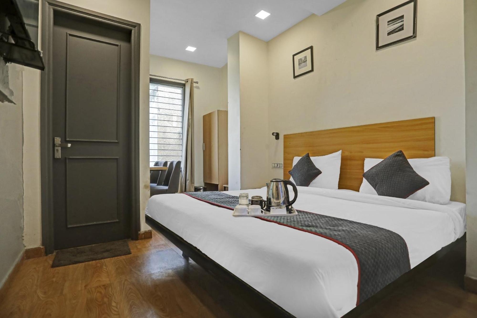 Hotel Super Townhouse Mannat Rohini 16 Delhi  Exterior foto