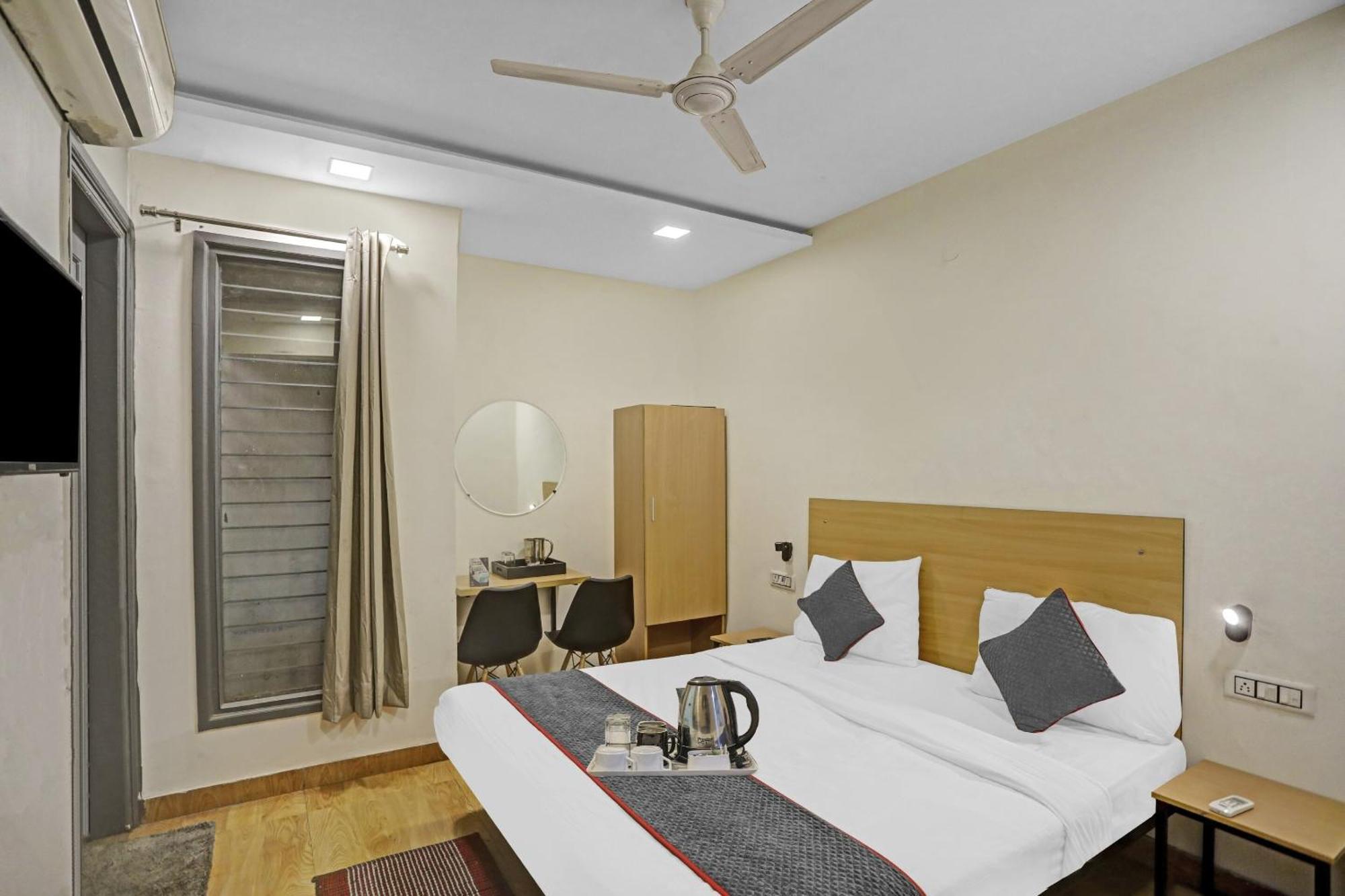 Hotel Super Townhouse Mannat Rohini 16 Delhi  Exterior foto